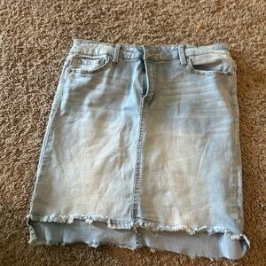 Casual Blue Pencil Skirt with High-Low Slit